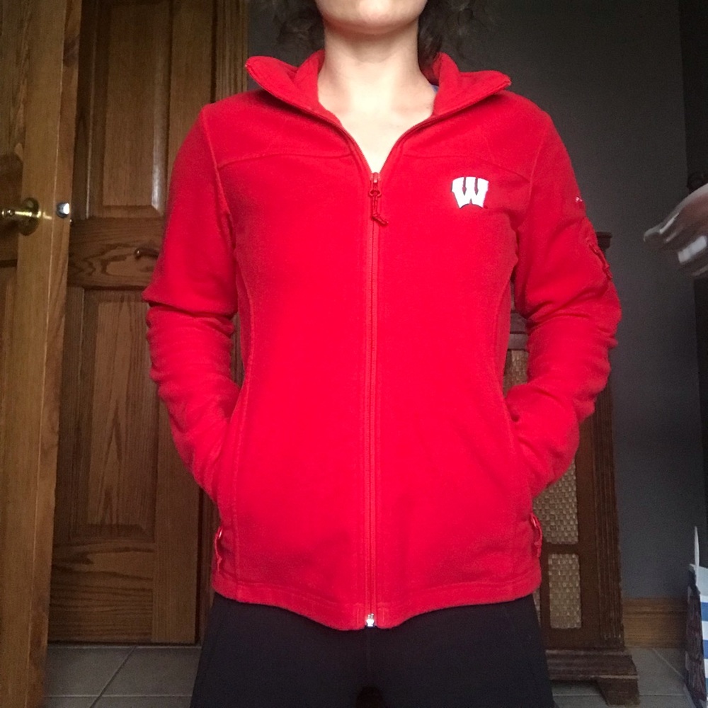 Columbia Wisconsin zip up